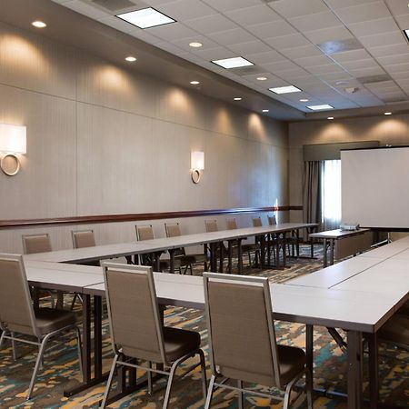 Residence Inn Kansas City Airport Экстерьер фото