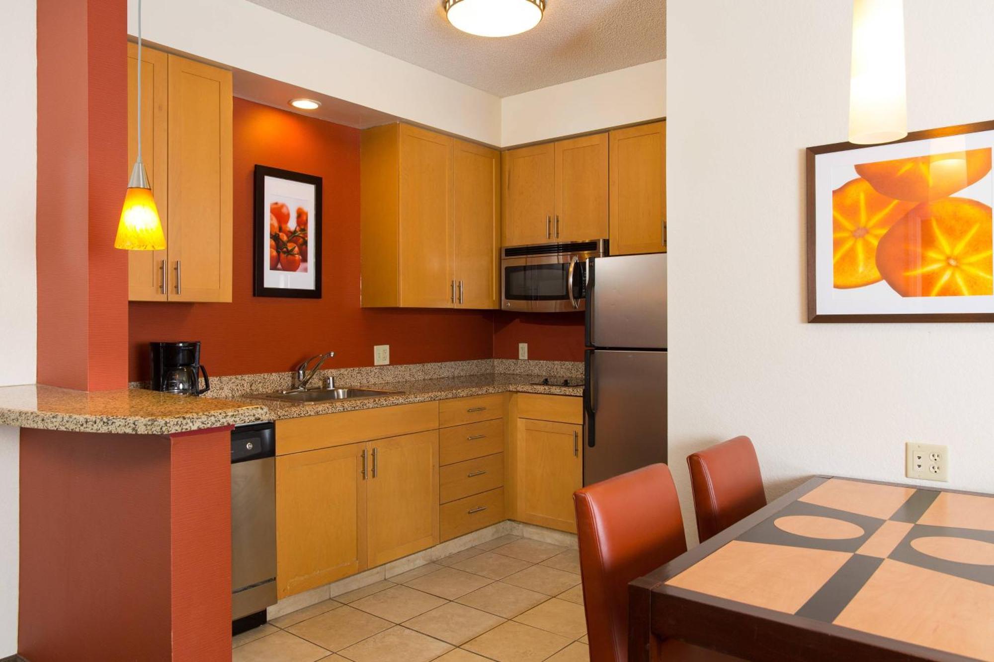 Residence Inn Kansas City Airport Экстерьер фото